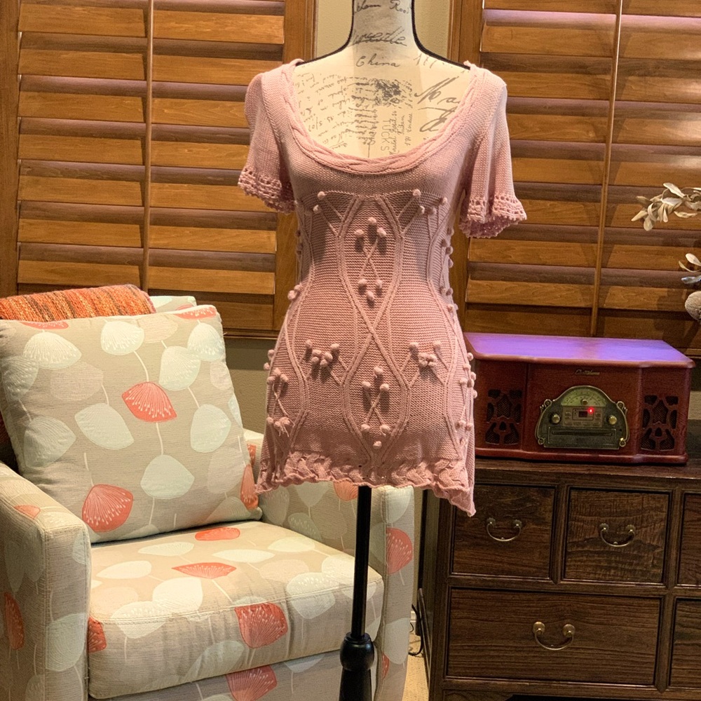Pink knit blouse
